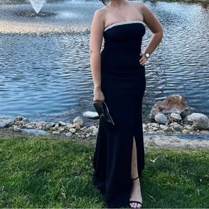 XSCAPE beautiful black gown